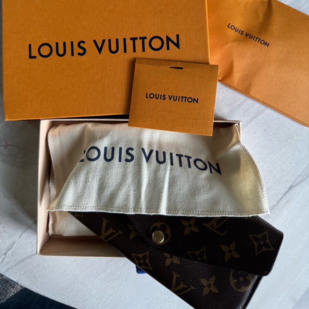 Louis Vuitton Brown Monogram Wallet with Box